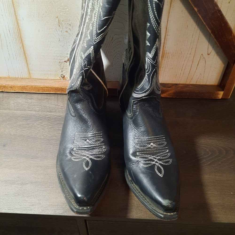 Black leather smoky Mt cowgirl boot